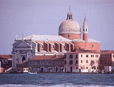 <a href=http://www.destination-italie.net/galeries/detail.php?view=58><B>Les �glises de Venise</B></a> 